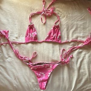 SOLD Acacia Neon Vintage set